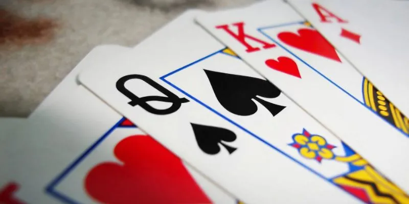 Trò chơi đánh bài online