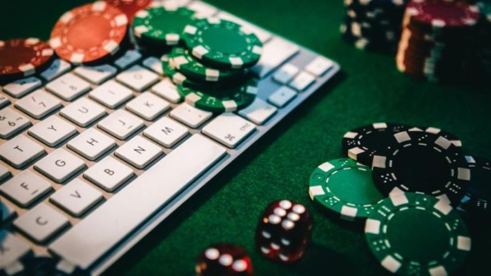 Poker online đã trở thành một trò chơi phổ biến và hấp dẫn cho người chơi trên toàn thế giới